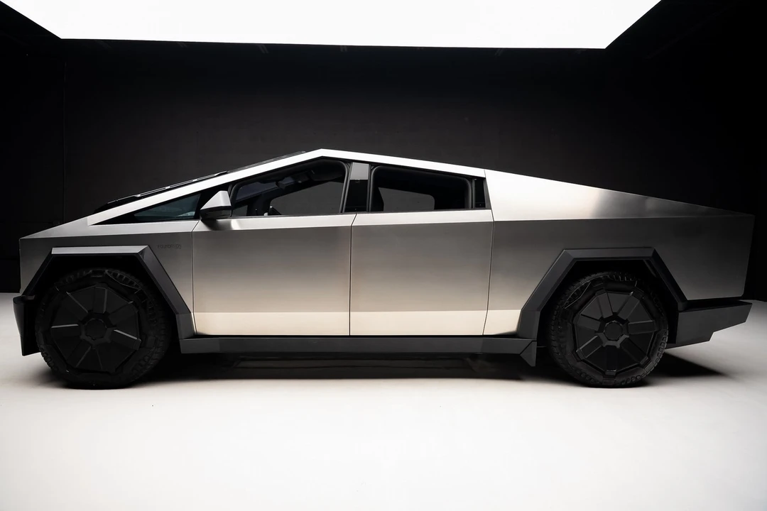 2024 Tesla Cybertruck - Image 13 of 21