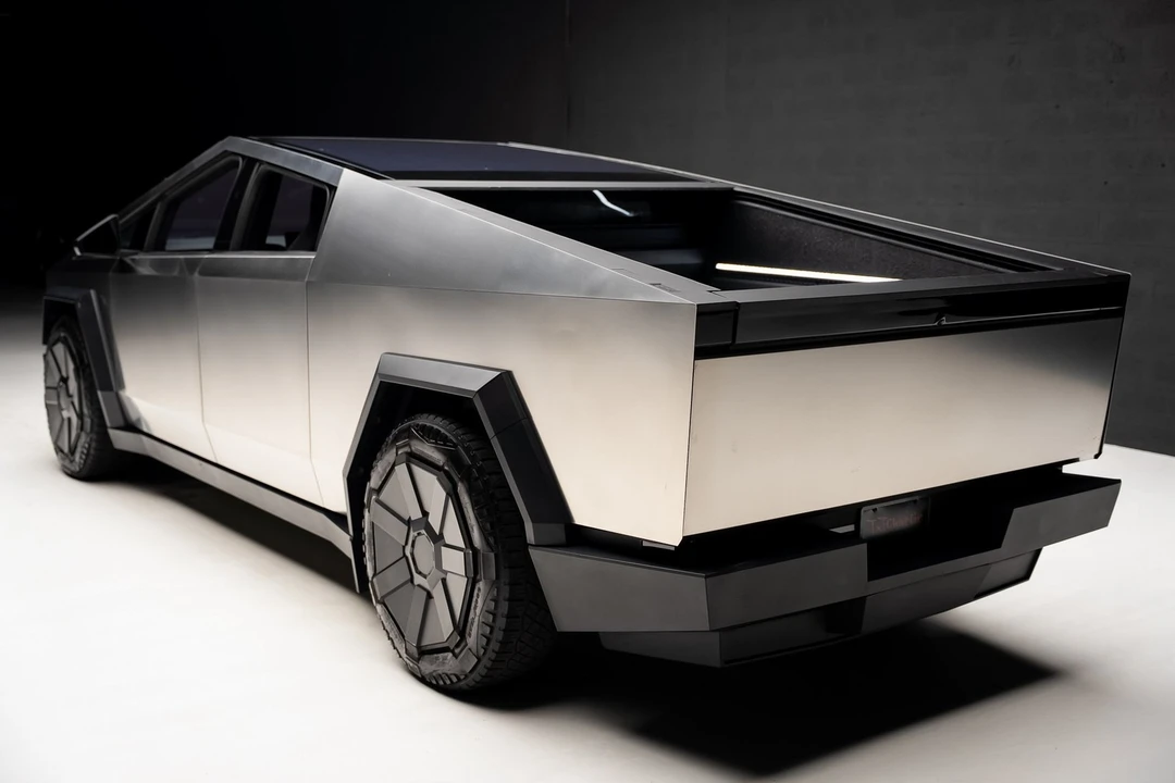 2024 Tesla Cybertruck - Image 20 of 21