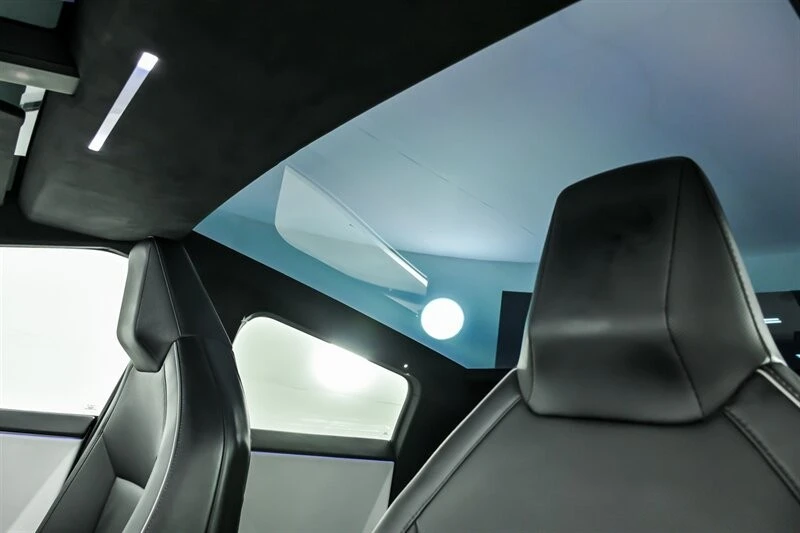 2024 Tesla Cybertruck - Image 21 of 21