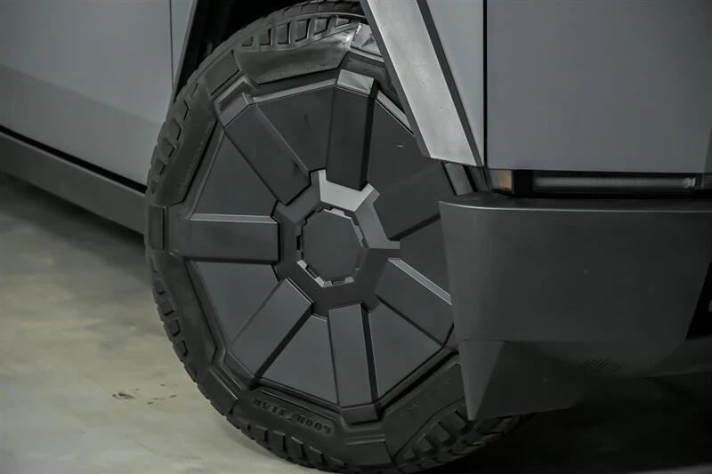 2024 Tesla Cybertruck - Image 4 of 21