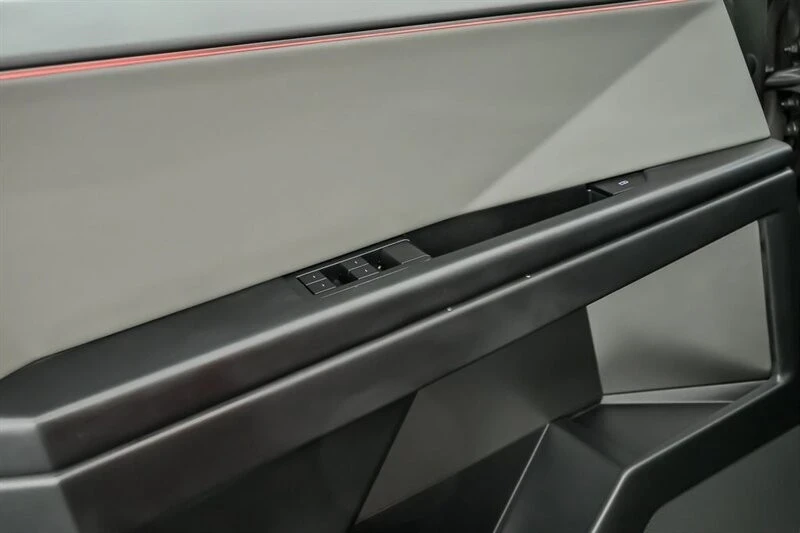 2024 Tesla Cybertruck - Image 15 of 21