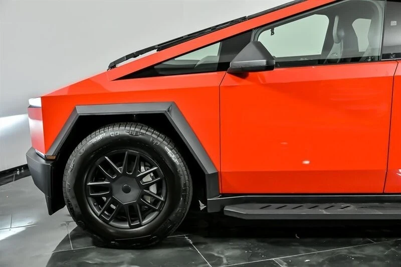 2024 Tesla Cybertruck - Image 5 of 21