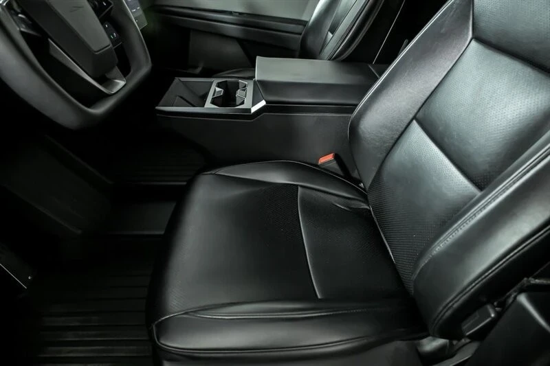 2024 Tesla Cybertruck - Image 17 of 21
