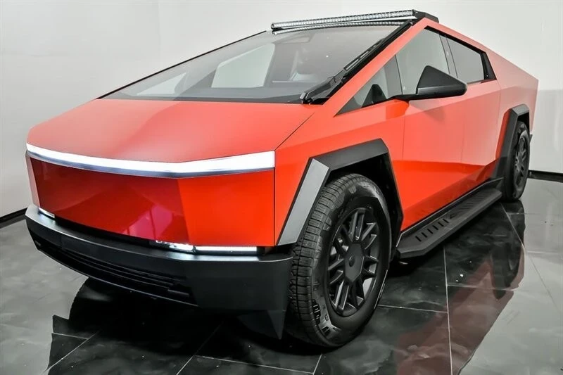 2024 Tesla Cybertruck - Image 4 of 21