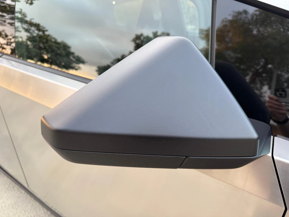 2024 Tesla Cybertruck - Image 24 of 31