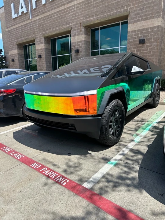 2024 Tesla Cybertruck - Image 7 of 17