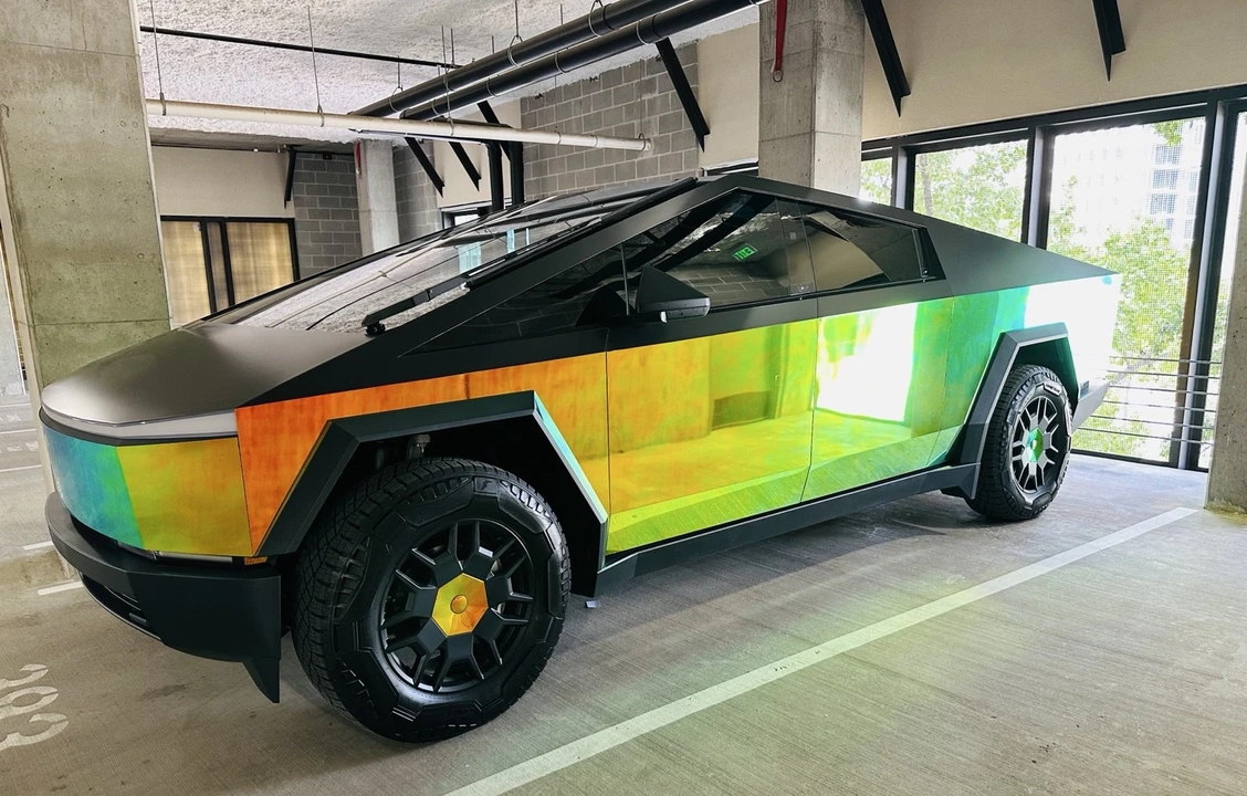 2024 Tesla Cybertruck - Image 9 of 17