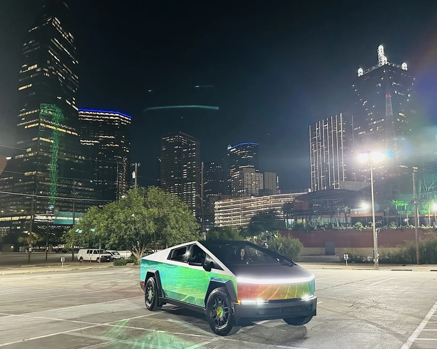 2024 Tesla Cybertruck - Image 4 of 17