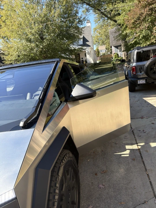2024 Tesla Cybertruck - Image 16 of 16