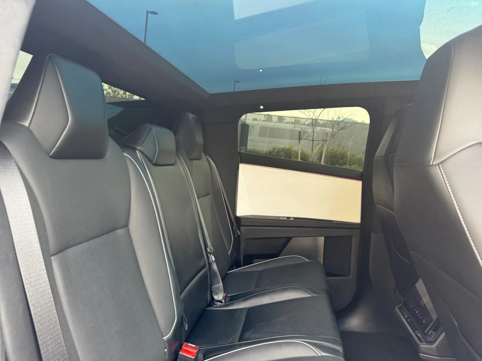 2024 Tesla Cybertruck - Image 20 of 21