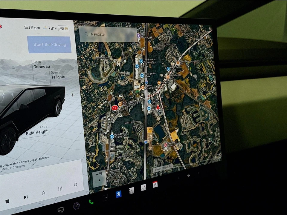 2024 Tesla Cybertruck - Image 8 of 18