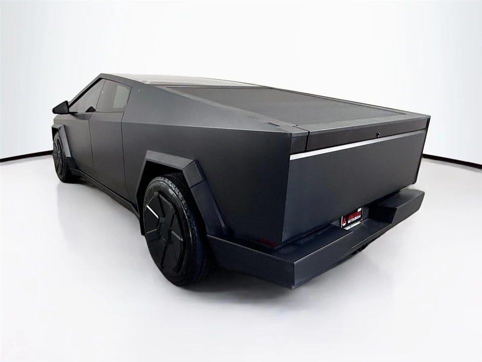 2024 Tesla Cybertruck - Image 22 of 31