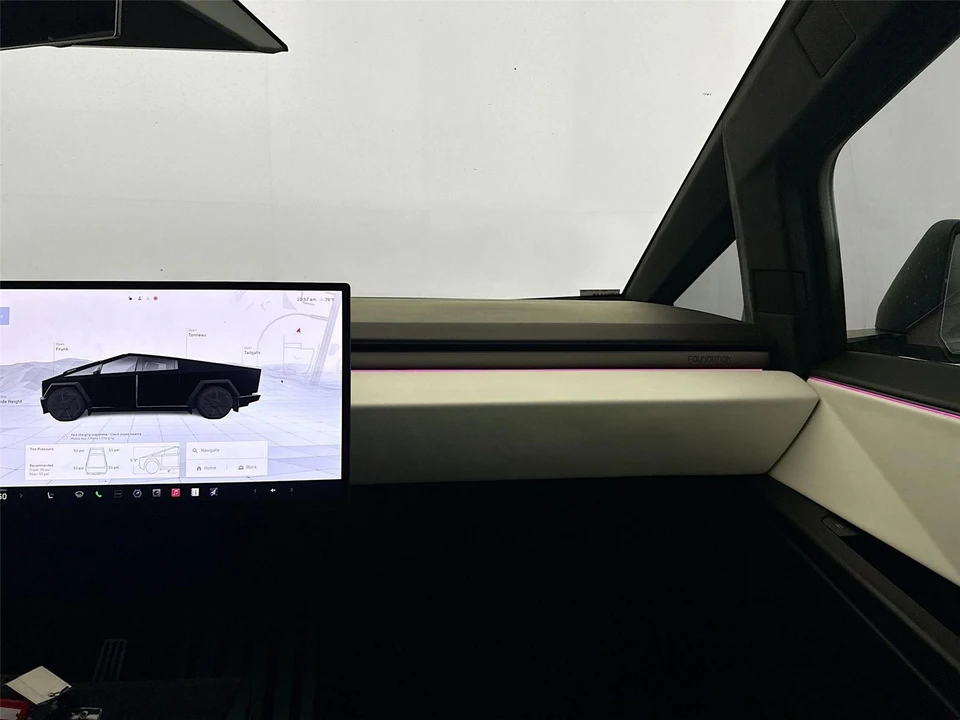 2024 Tesla Cybertruck - Image 18 of 31