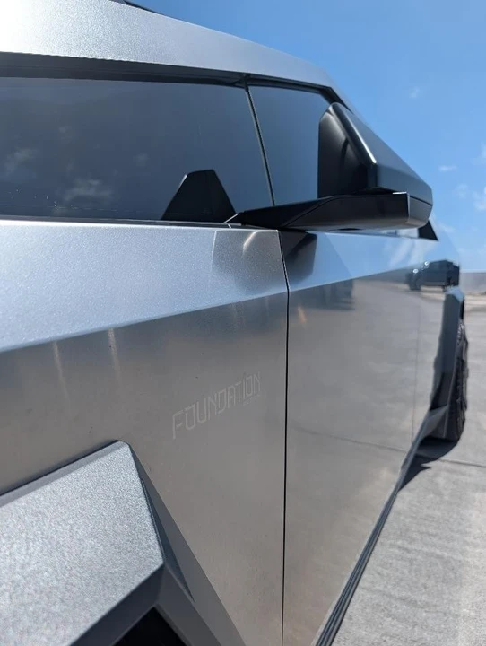 2024 Tesla Cybertruck - Image 17 of 21