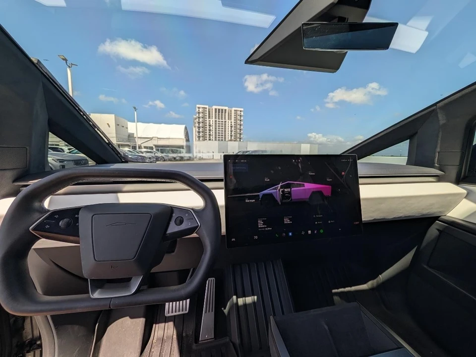 2024 Tesla Cybertruck - Image 19 of 21