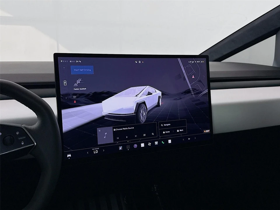 2024 Tesla Cybertruck - Image 8 of 15
