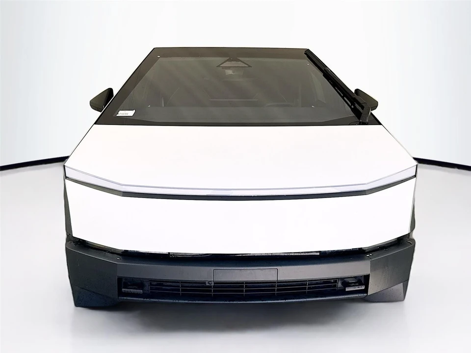 2024 Tesla Cybertruck - Image 2 of 15