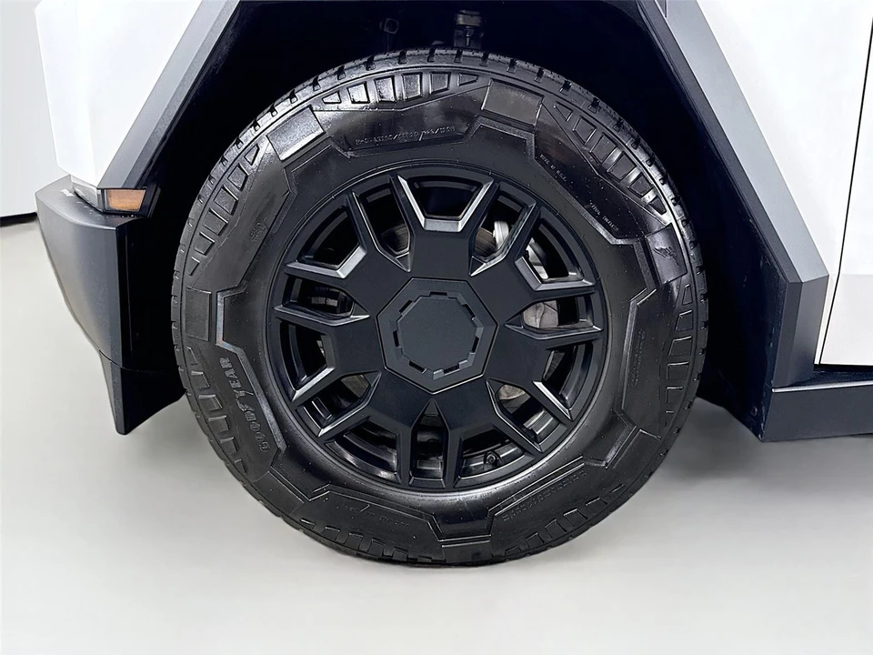 2024 Tesla Cybertruck - Image 21 of 21