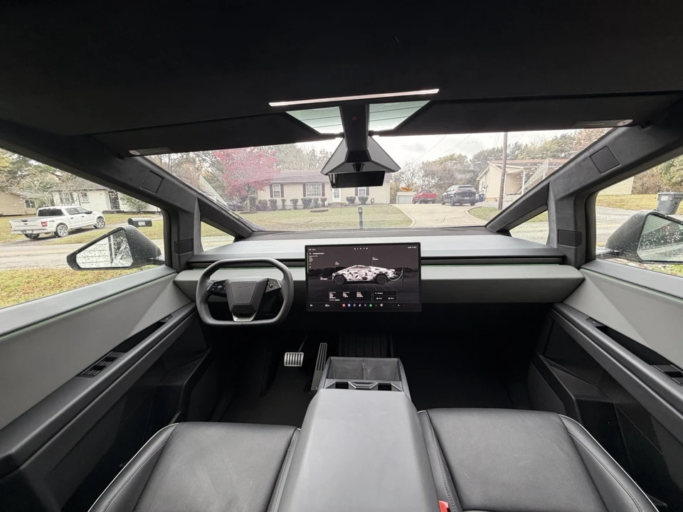2024 Tesla Cybertruck - Image 20 of 21