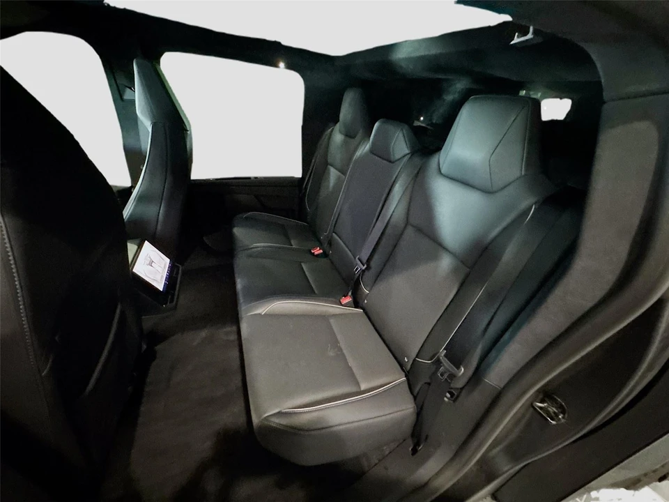 2024 Tesla Cybertruck - Image 11 of 14