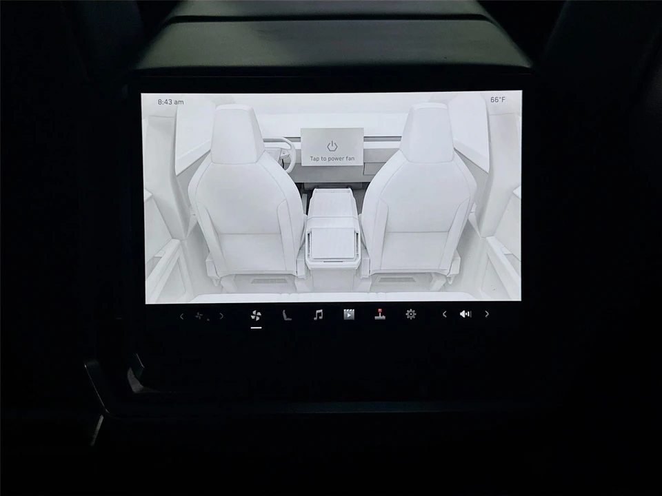 2024 Tesla Cybertruck - Image 18 of 21