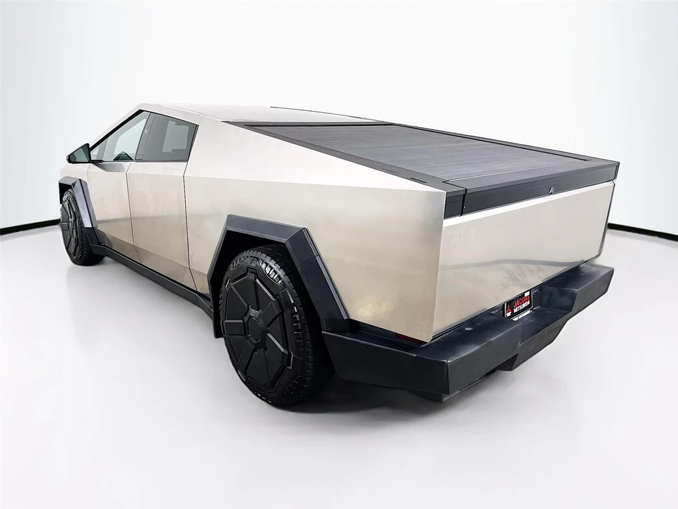 2024 Tesla Cybertruck - Image 5 of 21