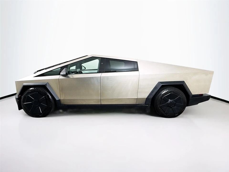 2024 Tesla Cybertruck - Image 4 of 21