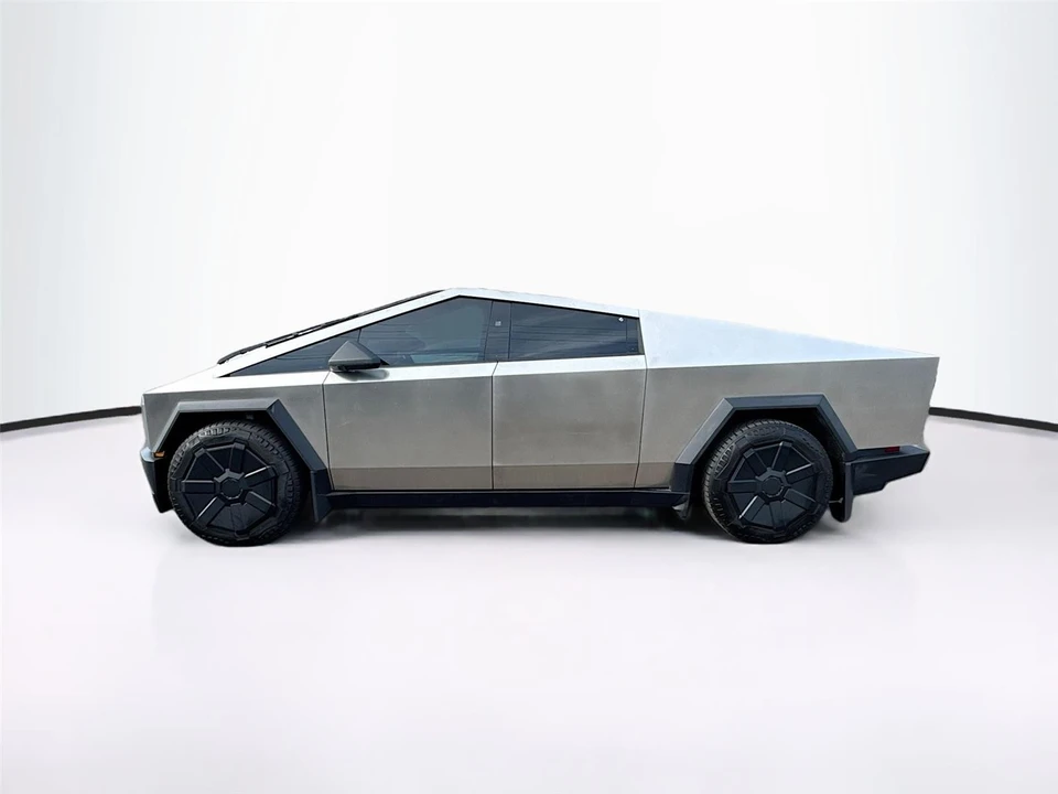 2024 Tesla Cybertruck - Image 2 of 16