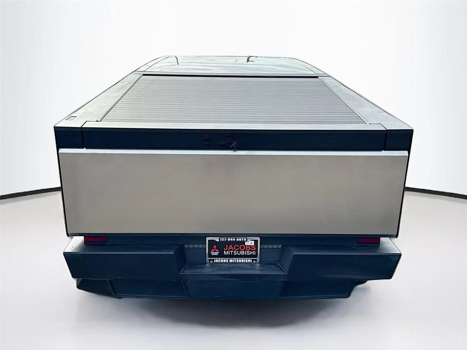 2024 Tesla Cybertruck - Image 4 of 16