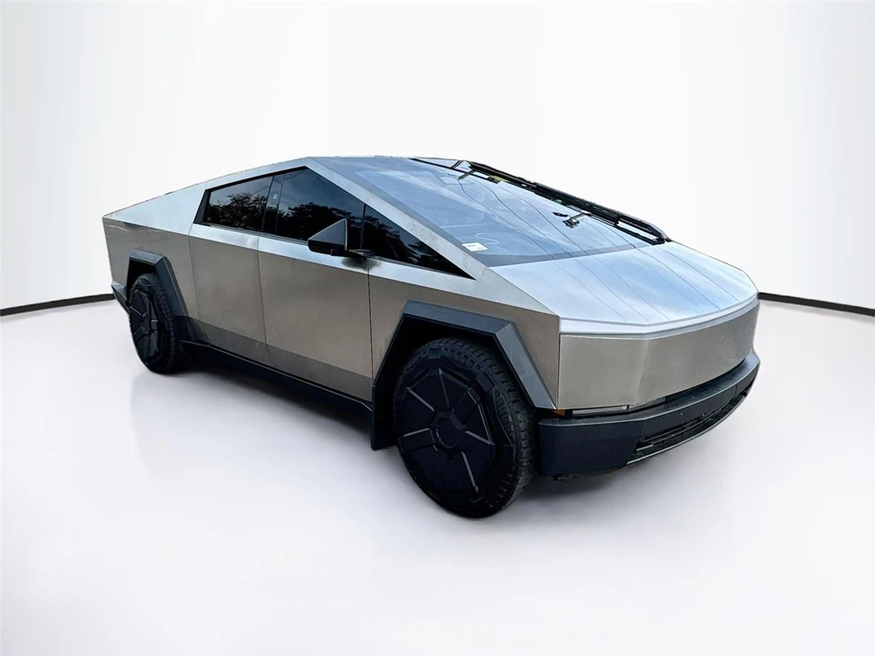 2024 Tesla Cybertruck - Image 7 of 16