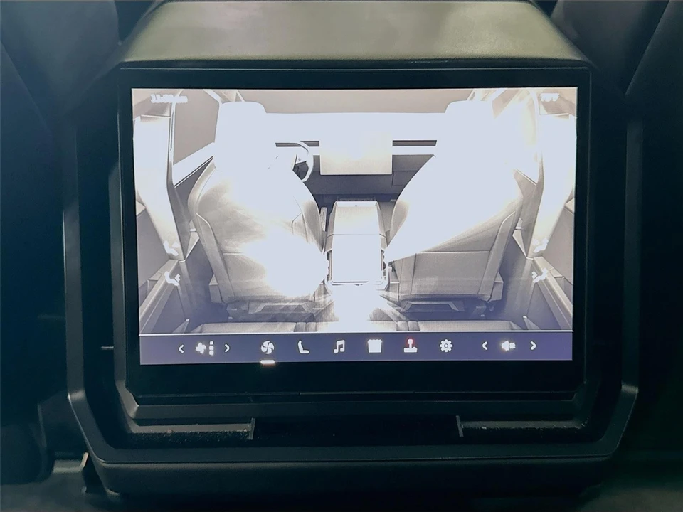 2024 Tesla Cybertruck - Image 17 of 21