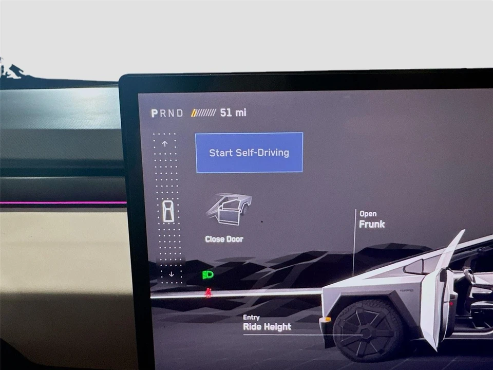 2024 Tesla Cybertruck - Image 12 of 21
