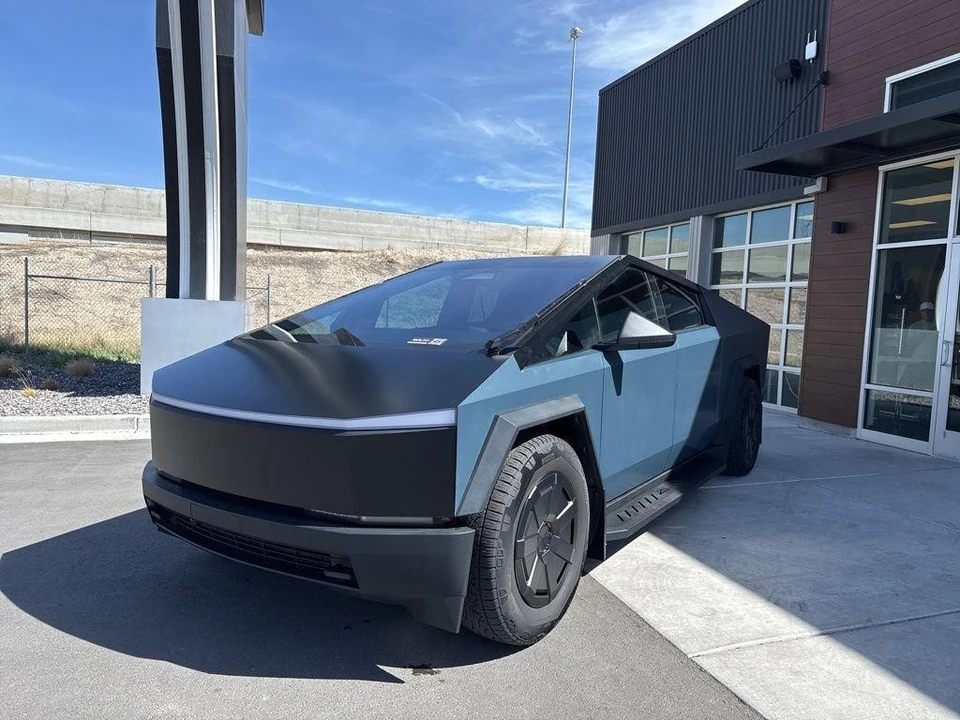 2024 Tesla Cybertruck - Image 4 of 21