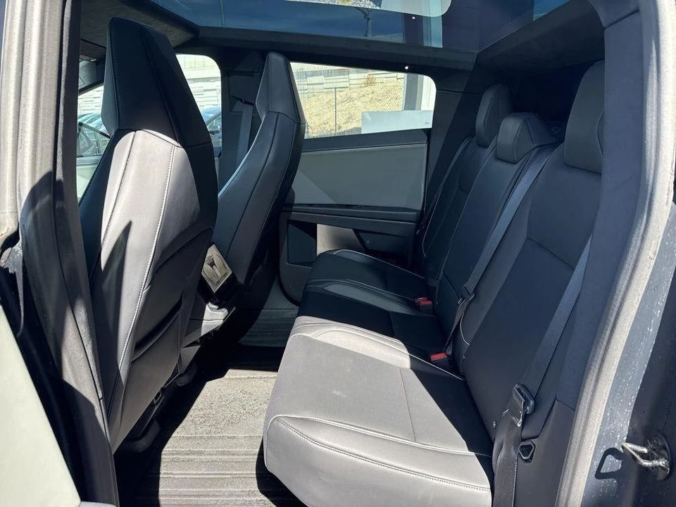 2024 Tesla Cybertruck - Image 16 of 21