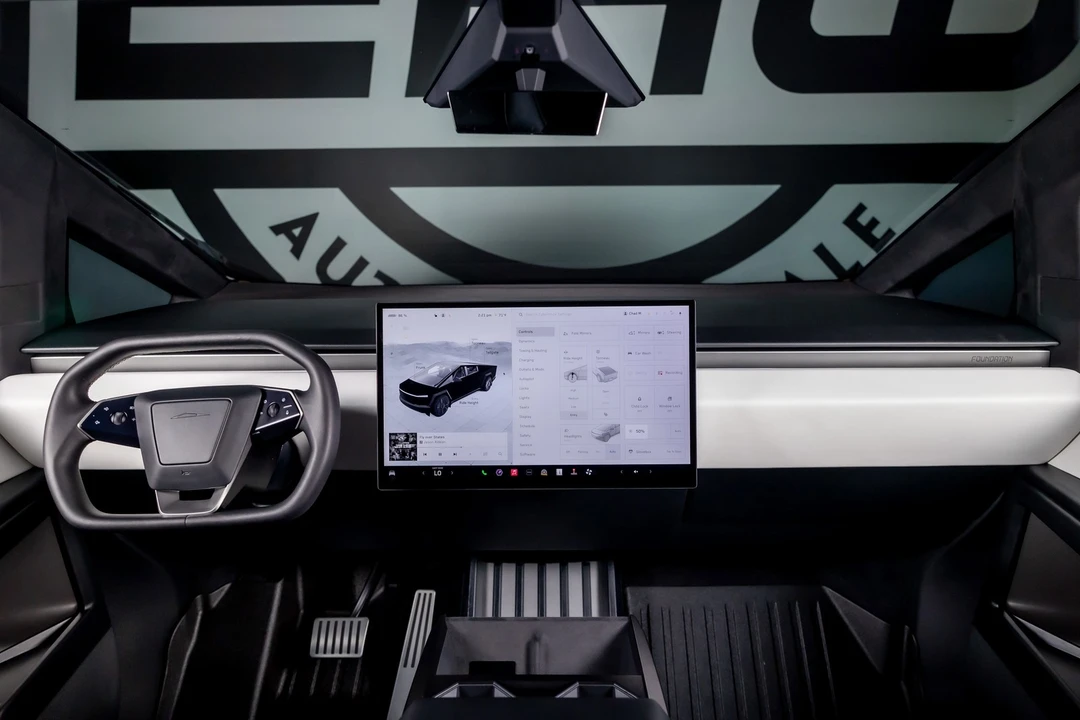 2024 Tesla Cybertruck - Image 2 of 12