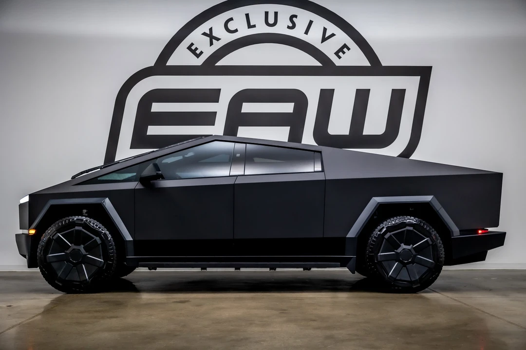2024 Tesla Cybertruck - Image 6 of 12