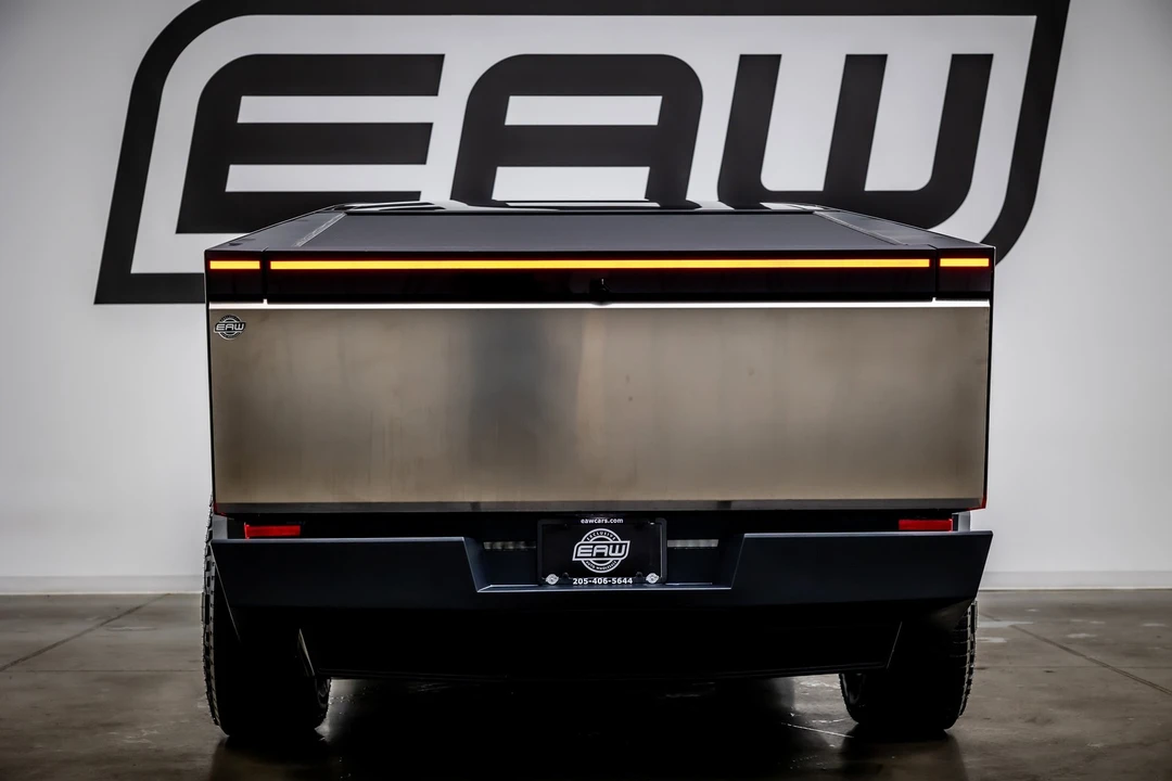 2024 Tesla Cybertruck - Image 11 of 12