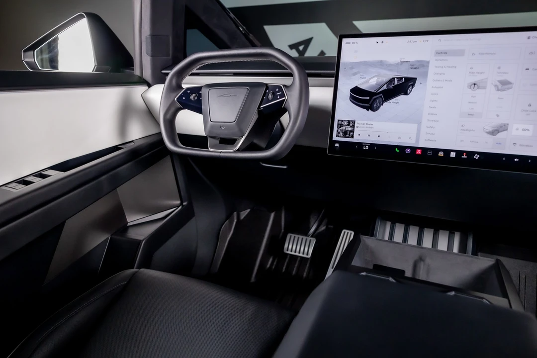 2024 Tesla Cybertruck - Image 7 of 12