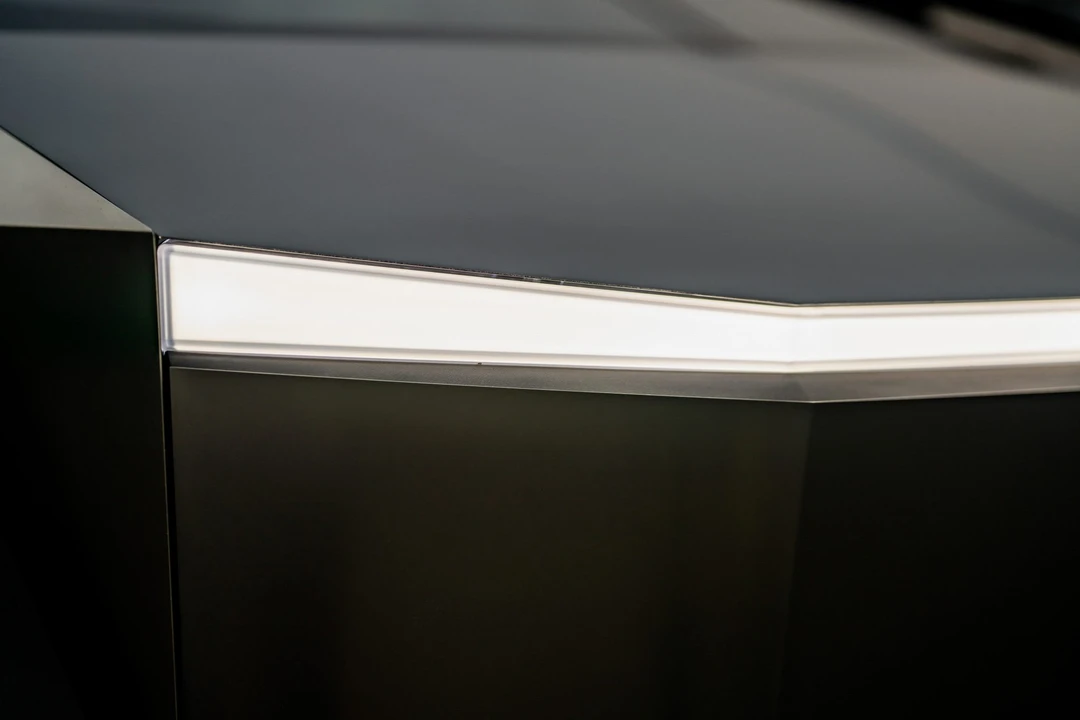 2024 Tesla Cybertruck - Image 19 of 31
