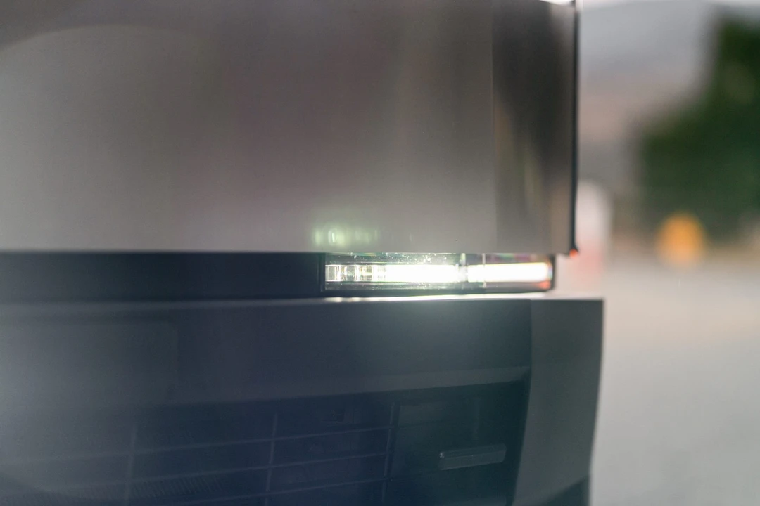 2024 Tesla Cybertruck - Image 15 of 31