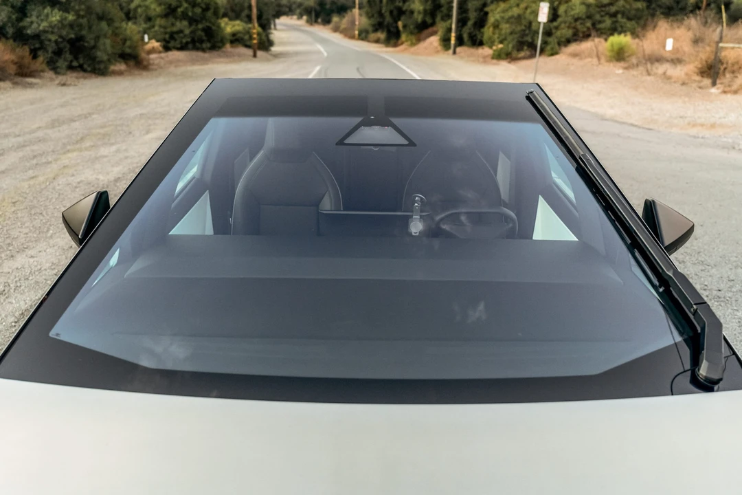 2024 Tesla Cybertruck - Image 11 of 31