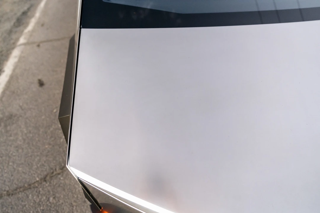 2024 Tesla Cybertruck - Image 12 of 31