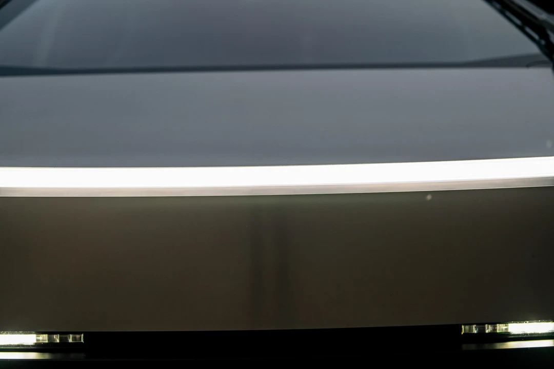 2024 Tesla Cybertruck - Image 17 of 31