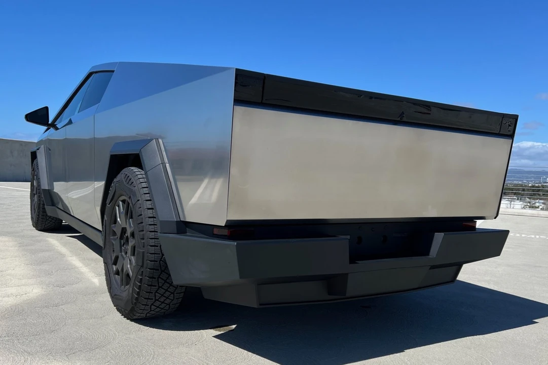 2024 Tesla Cybertruck - Image 5 of 31