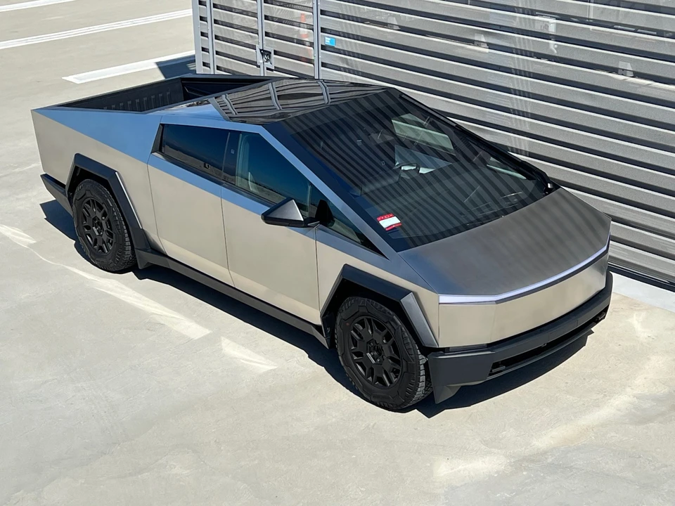 2024 Tesla Cybertruck - Image 19 of 31
