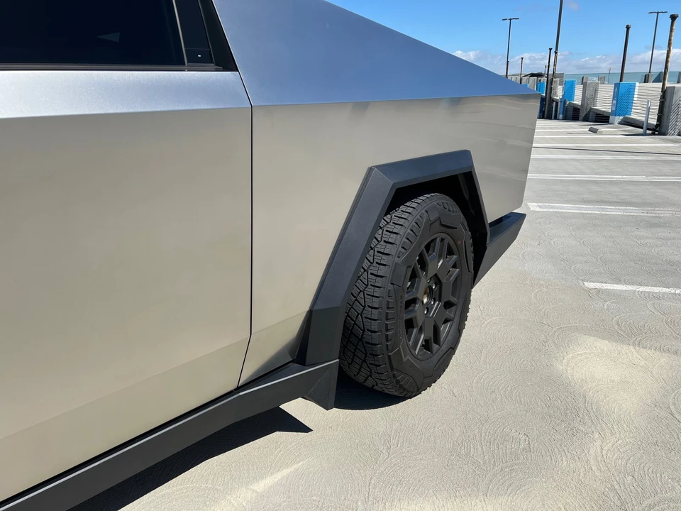 2024 Tesla Cybertruck - Image 26 of 31