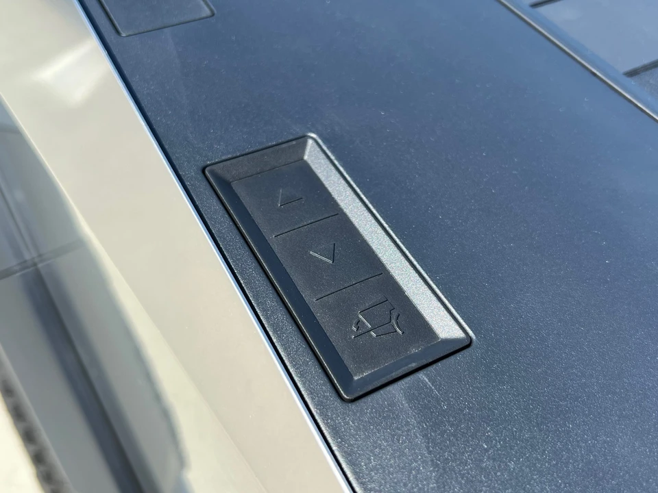 2024 Tesla Cybertruck - Image 30 of 31