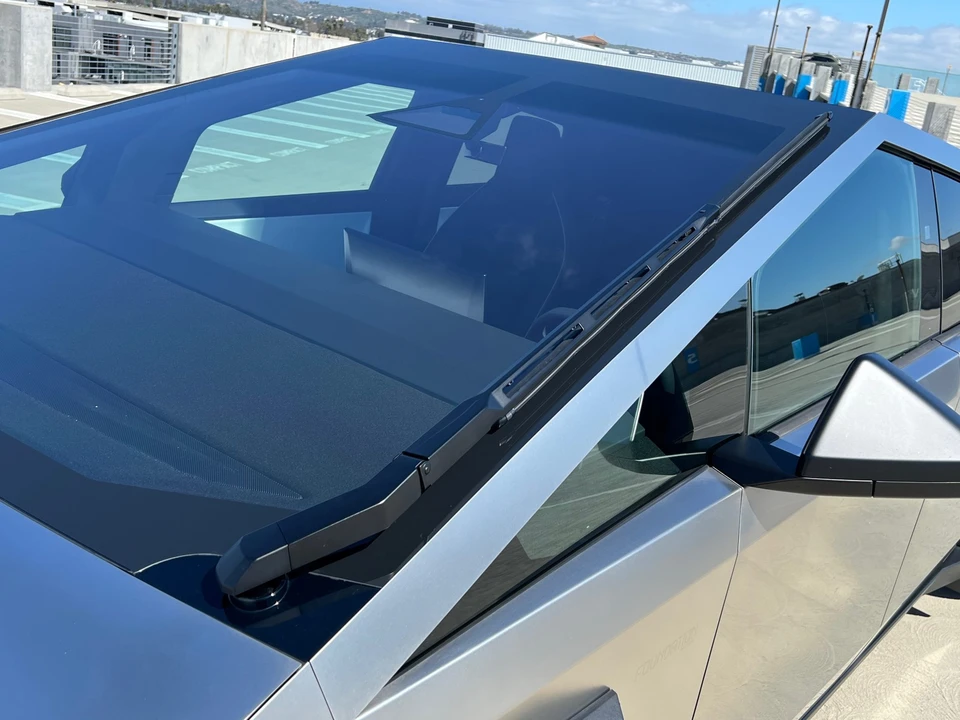 2024 Tesla Cybertruck - Image 22 of 31