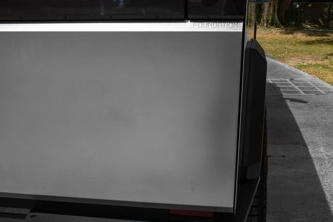 2024 Tesla Cybertruck - Image 29 of 31