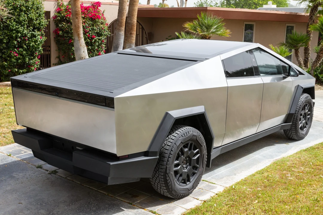2024 Tesla Cybertruck - Image 6 of 31